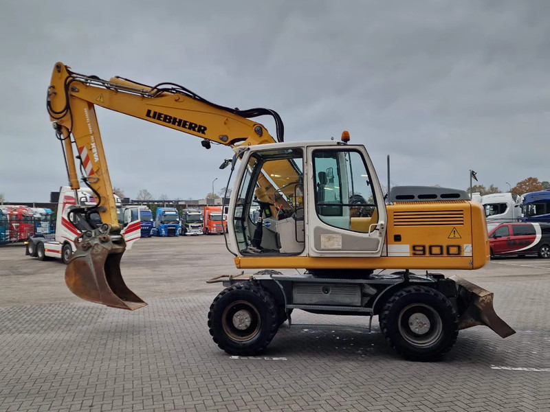 Liebherr A900C - 95 KW - Central Greasing - - Escavatore gommato: foto 4 Liebherr A900C - 95 KW - Central Greasing - - Escavatore gommato: foto 4