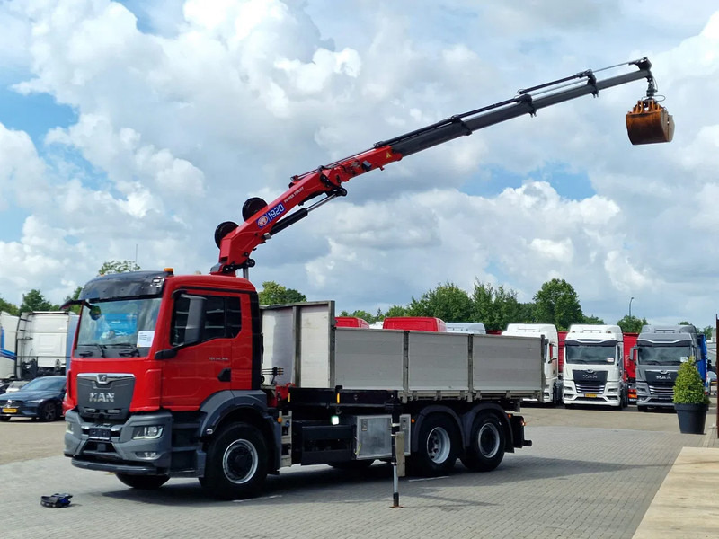 MAN TGS 26.360 6x4 Hydrodrive / Crane HMF1920K-RCS / 3 way tipper HMF / Low KM 110.700! - Camion con gru: foto 4 MAN TGS 26.360 6x4 Hydrodrive / Crane HMF1920K-RCS / 3 way tipper HMF / Low KM 110.700! - Camion con gru: foto 4