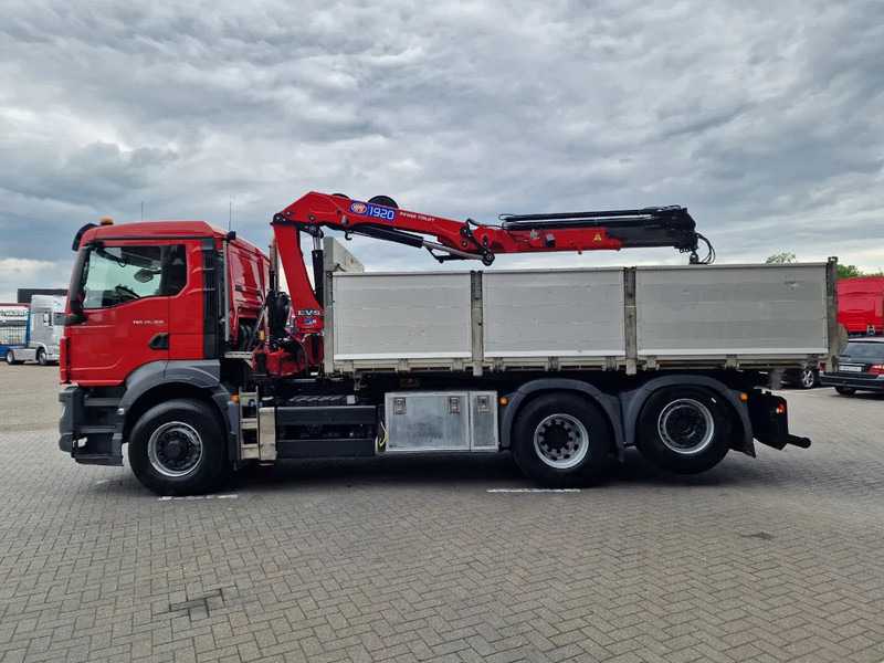 MAN TGS 26.360 6x4 Hydrodrive / Crane HMF1920K-RCS / 3 way tipper HMF / Low KM 110.700! - Camion con gru: foto 5 MAN TGS 26.360 6x4 Hydrodrive / Crane HMF1920K-RCS / 3 way tipper HMF / Low KM 110.700! - Camion con gru: foto 5