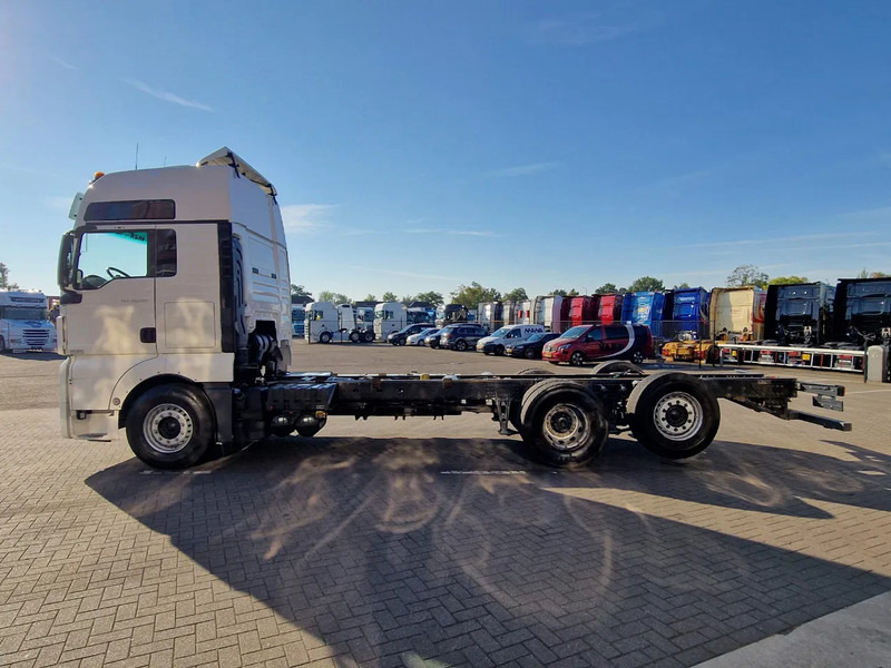 MAN TGX 26.500 6x2 XXL - Chassis - Full air - Night clima - AS Tronic - - Autocarro telaio: foto 4 MAN TGX 26.500 6x2 XXL - Chassis - Full air - Night clima - AS Tronic - - Autocarro telaio: foto 4