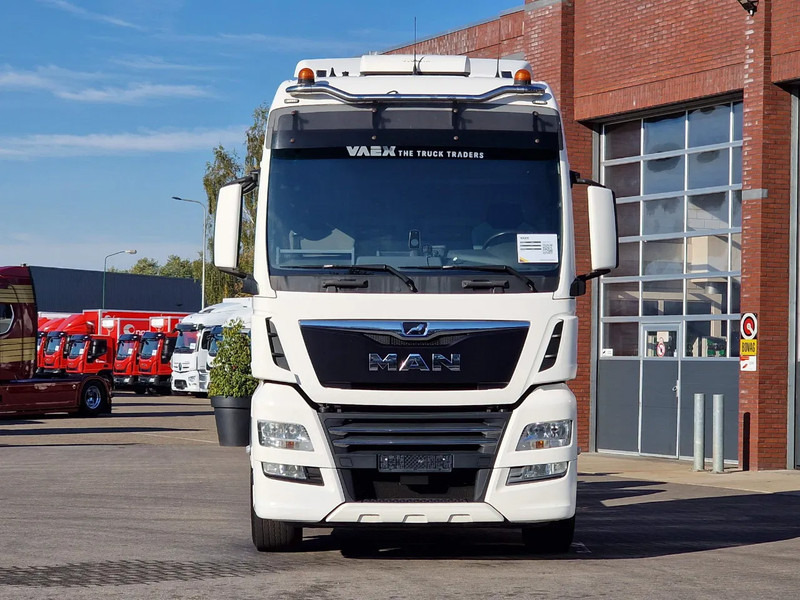 MAN TGX 26.500 6x2 XXL - Chassis - Full air - Night clima - AS Tronic - - Autocarro telaio: foto 2 MAN TGX 26.500 6x2 XXL - Chassis - Full air - Night clima - AS Tronic - - Autocarro telaio: foto 2