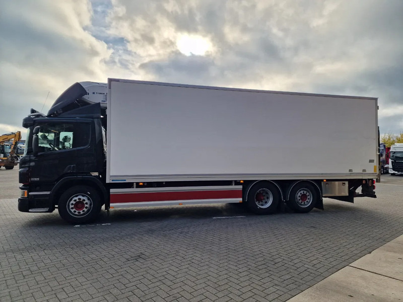 Scania P280 6x2*4 - Thermoking frigo - Loadlift - Steering axle - Full air - 5.10 WB - Autocarro frigorifero: foto 4 Scania P280 6x2*4 - Thermoking frigo - Loadlift - Steering axle - Full air - 5.10 WB - Autocarro frigorifero: foto 4