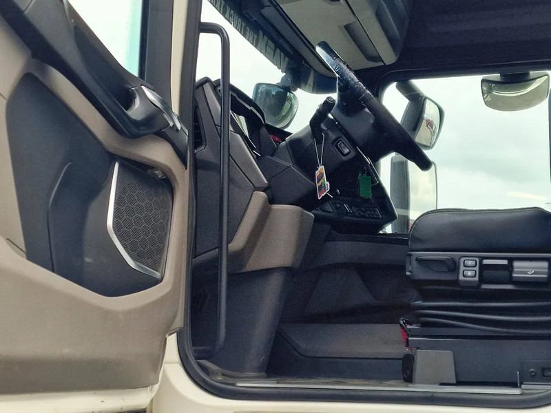 Autocarro telaio Scania R500 NGS 6x2 - Chassis - 4.95 WB - Loadlift - Retarder - Full air - Navi - Led: foto 12 Autocarro telaio Scania R500 NGS 6x2 - Chassis - 4.95 WB - Loadlift - Retarder - Full air - Navi - Led: foto 12