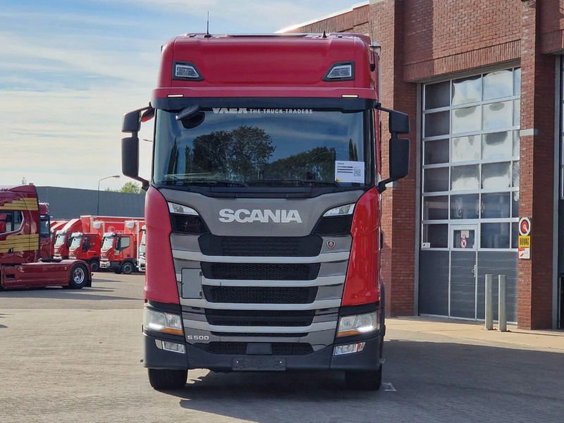 Scania S500 NGS Highline 6x2 - BDF - Full air - Loadlift - Box - Navi - Retarder - Autocarro portacontainer/ Caisse interchangeable: foto 2 Scania S500 NGS Highline 6x2 - BDF - Full air - Loadlift - Box - Navi - Retarder - Autocarro portacontainer/ Caisse interchangeable: foto 2