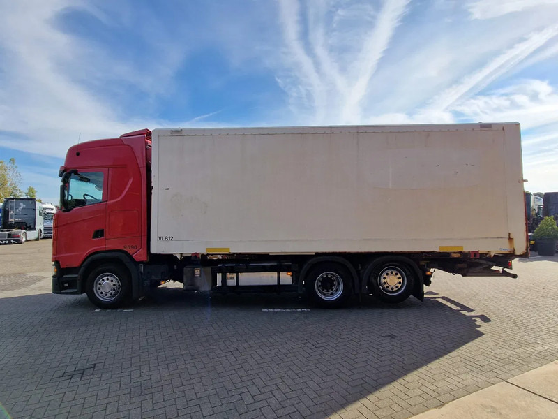 Scania S500 NGS Highline 6x2 - BDF - Full air - Loadlift - Box - Navi - Retarder - Autocarro portacontainer/ Caisse interchangeable: foto 4 Scania S500 NGS Highline 6x2 - BDF - Full air - Loadlift - Box - Navi - Retarder - Autocarro portacontainer/ Caisse interchangeable: foto 4