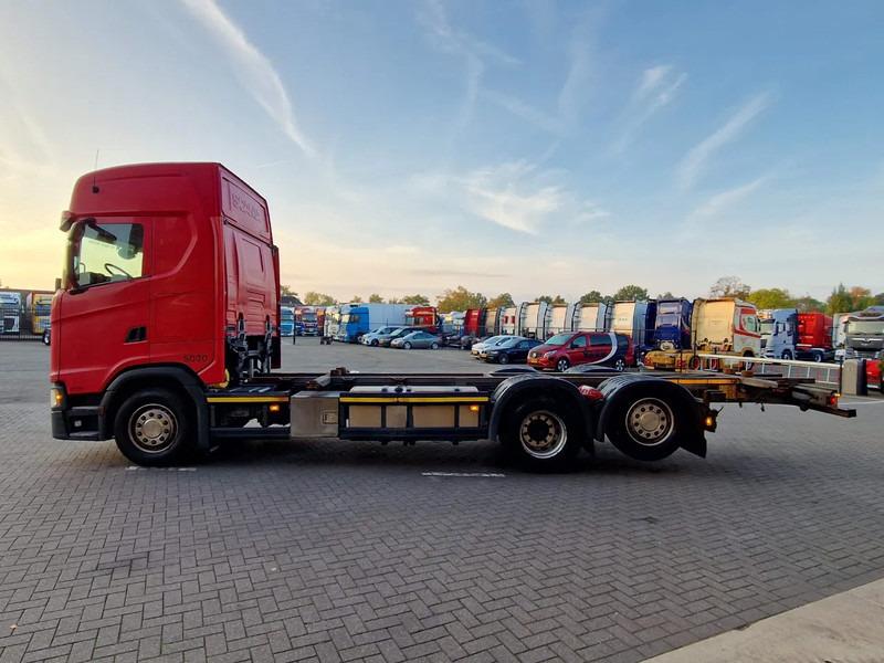 Scania S500 NGS Highline 6x2 - BDF - Full air - Navi - Retarder - Autocarro portacontainer/ Caisse interchangeable: foto 4 Scania S500 NGS Highline 6x2 - BDF - Full air - Navi - Retarder - Autocarro portacontainer/ Caisse interchangeable: foto 4