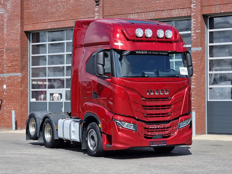 Iveco S-WAY 570 6x2 - Retarder - Full air - 3.20 WB - Navi - Trattore stradale: foto 1 Iveco S-WAY 570 6x2 - Retarder - Full air - 3.20 WB - Navi - Trattore stradale: foto 1