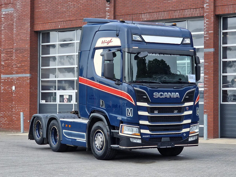 Scania R520 V8 NGS Highline 6x2 - PTO/Hydraulic - Full air - 2.95 WB - Navi - Fridge - Sliding 5th wheel - Trattore stradale: foto 1 Scania R520 V8 NGS Highline 6x2 - PTO/Hydraulic - Full air - 2.95 WB - Navi - Fridge - Sliding 5th wheel - Trattore stradale: foto 1
