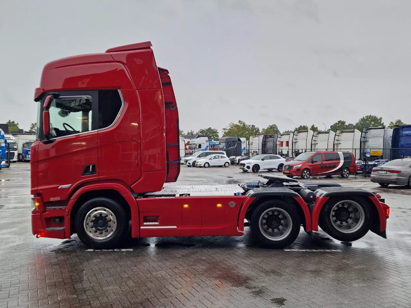 Scania R580 V8 NGS Highline 6x2 - Retarder - Leather - Full air - 3.15 WB - Navi - Led - No EGR - Trattore stradale: foto 4 Scania R580 V8 NGS Highline 6x2 - Retarder - Leather - Full air - 3.15 WB - Navi - Led - No EGR - Trattore stradale: foto 4