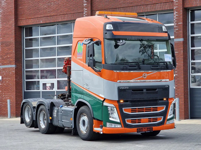 Volvo FH 13.500 6x4 - HMF 1153 K2 crane kran grua - Hydraulic - Lift axle - Euro 6 - Trattore stradale: foto 3 Volvo FH 13.500 6x4 - HMF 1153 K2 crane kran grua - Hydraulic - Lift axle - Euro 6 - Trattore stradale: foto 3