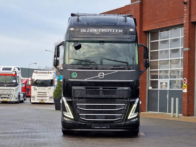 Volvo FH 13.500 Globetrotter XL 4x2 - NEW - Full spec - I parkcool - Full air - - Trattore stradale: foto 2 Volvo FH 13.500 Globetrotter XL 4x2 - NEW - Full spec - I parkcool - Full air - - Trattore stradale: foto 2