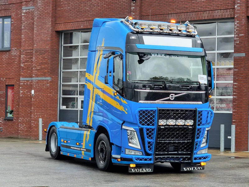 Volvo FH 13.540 Globetrotter XL 4x2 - Performance edition - I parkcool - Full air - Bull bar - Trattore stradale: foto 1 Volvo FH 13.540 Globetrotter XL 4x2 - Performance edition - I parkcool - Full air - Bull bar - Trattore stradale: foto 1