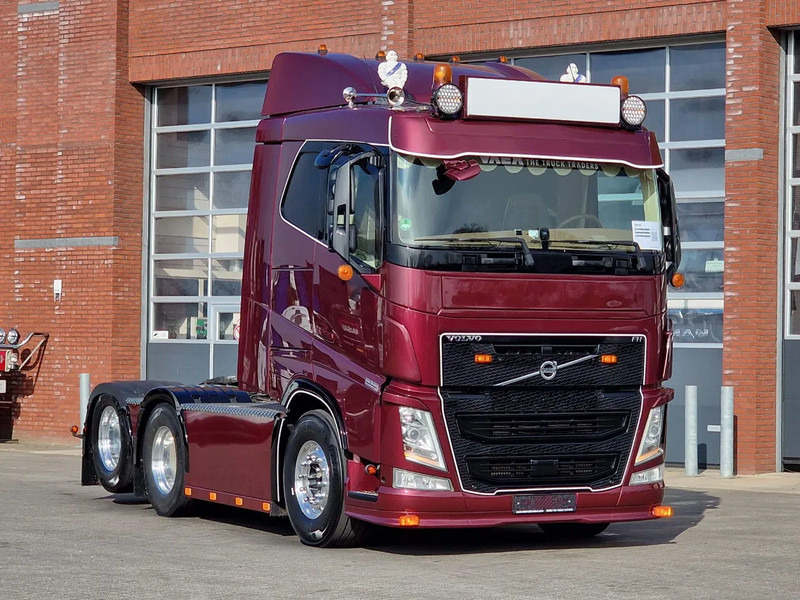 Volvo FH 13.540 Lowroof 6x2 - Show truck - Custom interior - Full air suspension - I parkcool - VEB+ - Trattore stradale: foto 1 Volvo FH 13.540 Lowroof 6x2 - Show truck - Custom interior - Full air suspension - I parkcool - VEB+ - Trattore stradale: foto 1