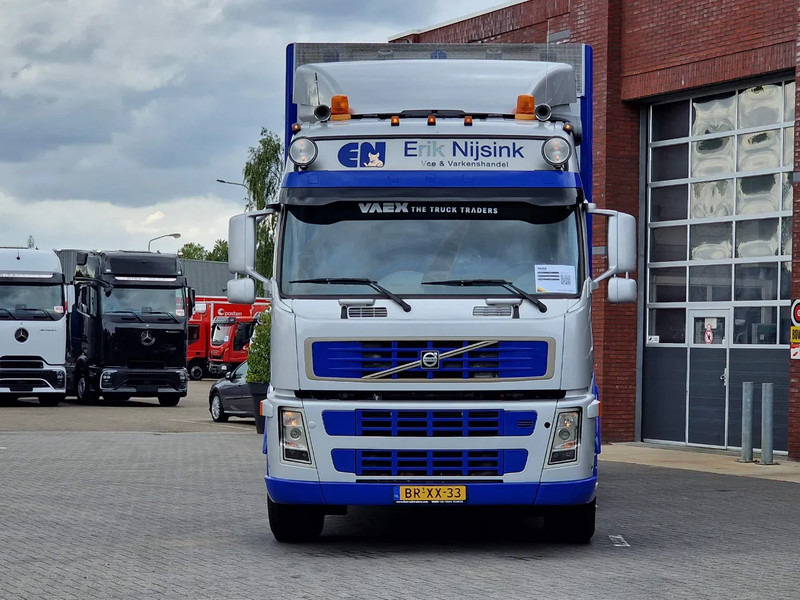 Volvo FM 380 6x2 - 2/3 stock Berdex Livestock - 54M3 - Weighbridge - I shift - Autocarro trasporto bestiame: foto 2 Volvo FM 380 6x2 - 2/3 stock Berdex Livestock - 54M3 - Weighbridge - I shift - Autocarro trasporto bestiame: foto 2
