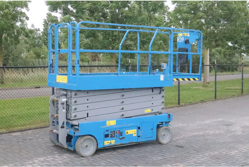 Genie GS-3246 | 12 METER | 318 KG - Piattaforma a pantografo: foto 5 Genie GS-3246 | 12 METER | 318 KG - Piattaforma a pantografo: foto 5