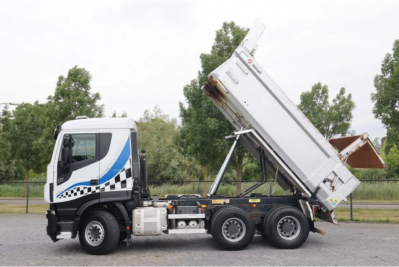Iveco Stralis X-WAY 570 6X4 FULL STEEL BIG AXLES RETARDER EURO 6 - Autocarro ribaltabile: foto 2 Iveco Stralis X-WAY 570 6X4 FULL STEEL BIG AXLES RETARDER EURO 6 - Autocarro ribaltabile: foto 2