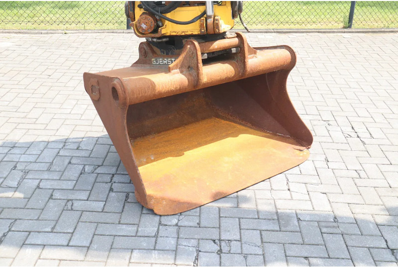 Komatsu PW 160-10 | ROTOTILT | NEW TIRES - Escavatore gommato: foto 5 Komatsu PW 160-10 | ROTOTILT | NEW TIRES - Escavatore gommato: foto 5