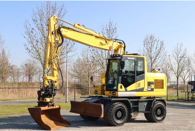Komatsu PW160-11 | ENGCON TILTROTATOR | BUCKET | TRAILER HYDR. - Escavatore gommato: foto 2 Komatsu PW160-11 | ENGCON TILTROTATOR | BUCKET | TRAILER HYDR. - Escavatore gommato: foto 2
