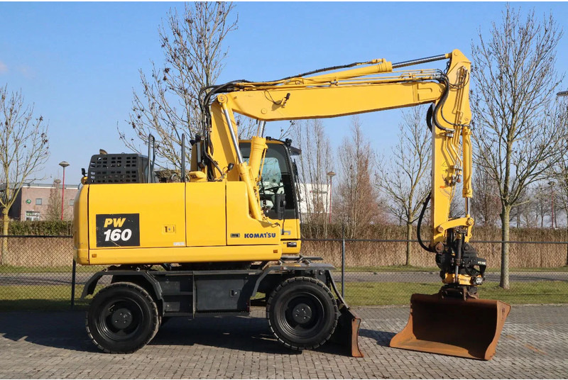 Komatsu PW160-11 | ENGCON TILTROTATOR | BUCKET | TRAILER HYDR. - Escavatore gommato: foto 4 Komatsu PW160-11 | ENGCON TILTROTATOR | BUCKET | TRAILER HYDR. - Escavatore gommato: foto 4