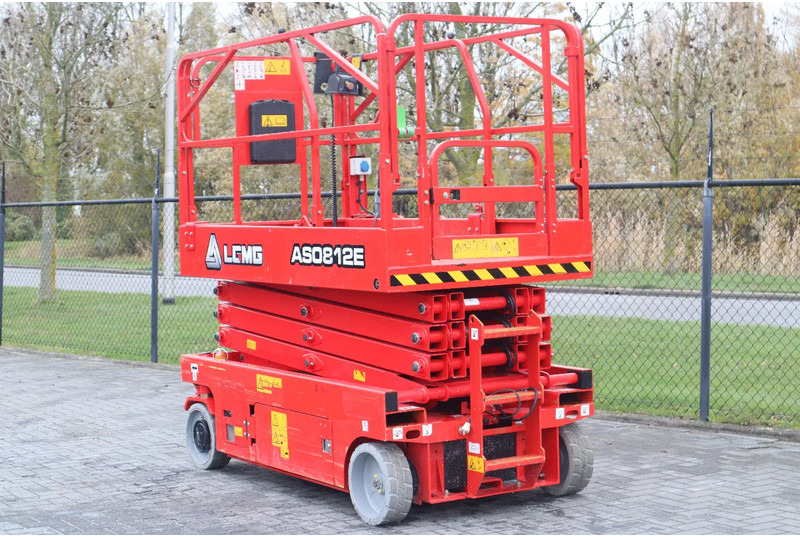 LGMG AS0812E | 10 METER | 450 KG | GS-2646 | 2646ES - Piattaforma a pantografo: foto 2 LGMG AS0812E | 10 METER | 450 KG | GS-2646 | 2646ES - Piattaforma a pantografo: foto 2