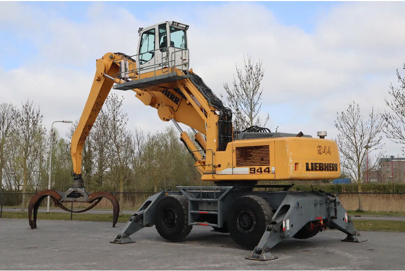 Liebherr A944 C HD | LOG GRAPPLE | HOLZGREIFER | TIMBER - Escavatore per movimentazione: foto 3 Liebherr A944 C HD | LOG GRAPPLE | HOLZGREIFER | TIMBER - Escavatore per movimentazione: foto 3