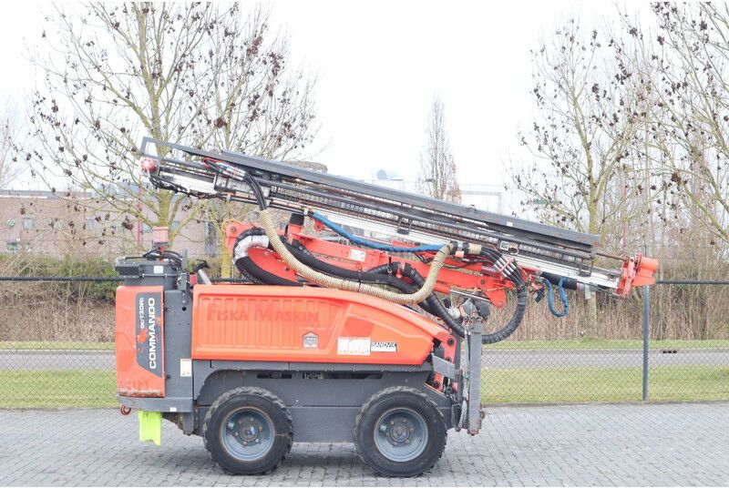 Sandvik COMMANDO DC130 Ri | SURFACE DRILLING RIG | REMOTE - Perforatrice: foto 4 Sandvik COMMANDO DC130 Ri | SURFACE DRILLING RIG | REMOTE - Perforatrice: foto 4
