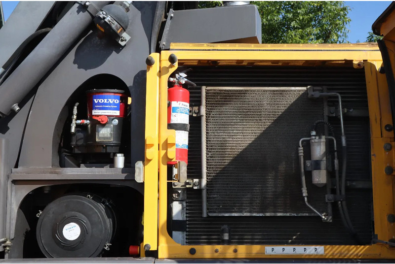 Escavatore per movimentazione Volvo EW160C | EW 160 C | LIFT CAB | DOZERBLADE | QUICK COUPLER: foto 15 Escavatore per movimentazione Volvo EW160C | EW 160 C | LIFT CAB | DOZERBLADE | QUICK COUPLER: foto 15