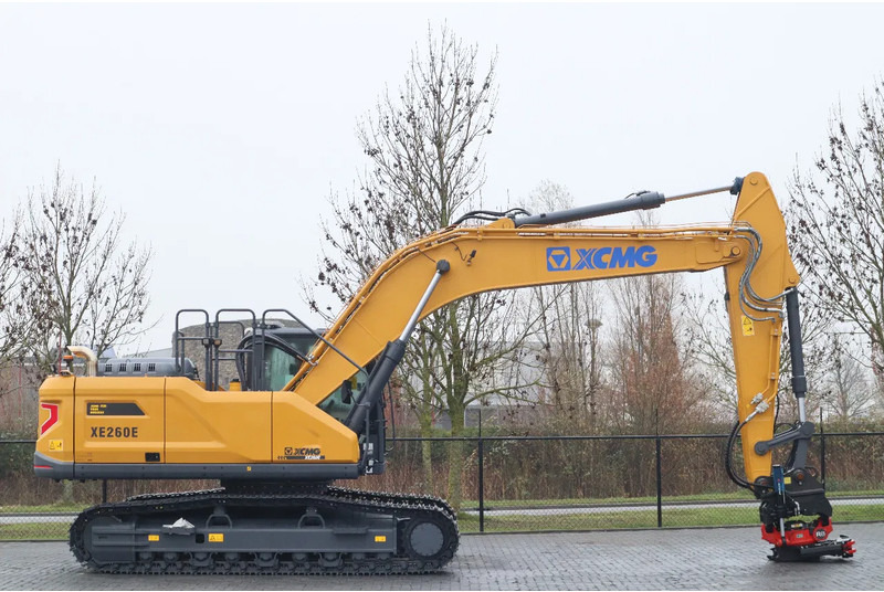 XCMG XE260E | ROTOTILT R8 | CE | CUMMINS STAGE V | FULL OPTION - Escavatore cingolato: foto 4 XCMG XE260E | ROTOTILT R8 | CE | CUMMINS STAGE V | FULL OPTION - Escavatore cingolato: foto 4