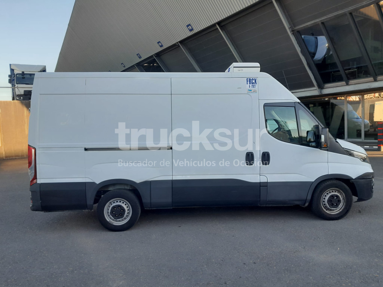 IVECO 35S12 12M3 FRC-X - Furgone box: foto 5 IVECO 35S12 12M3 FRC-X - Furgone box: foto 5