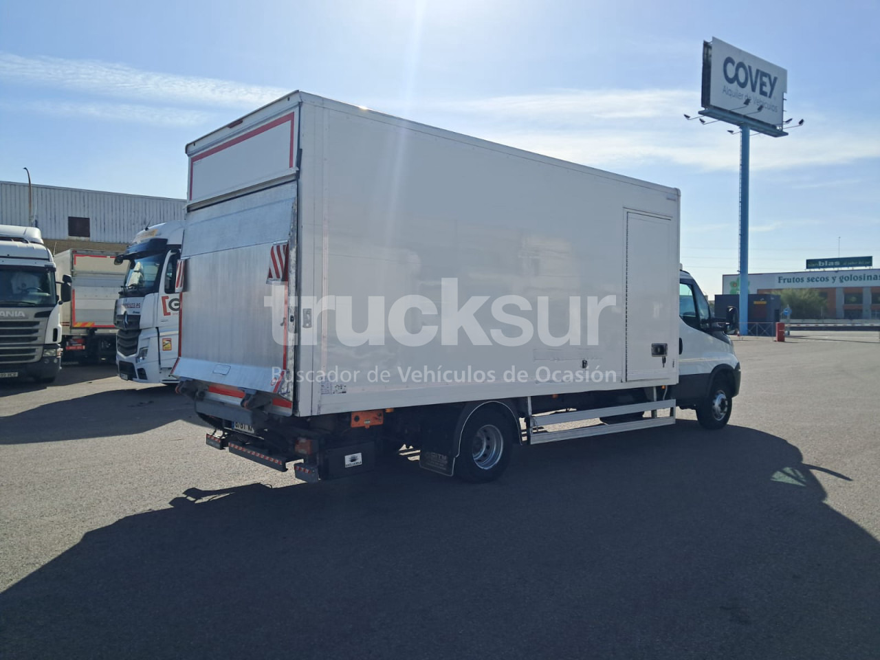IVECO 72C18 P/E - Autocarro furgonato: foto 3 IVECO 72C18 P/E - Autocarro furgonato: foto 3
