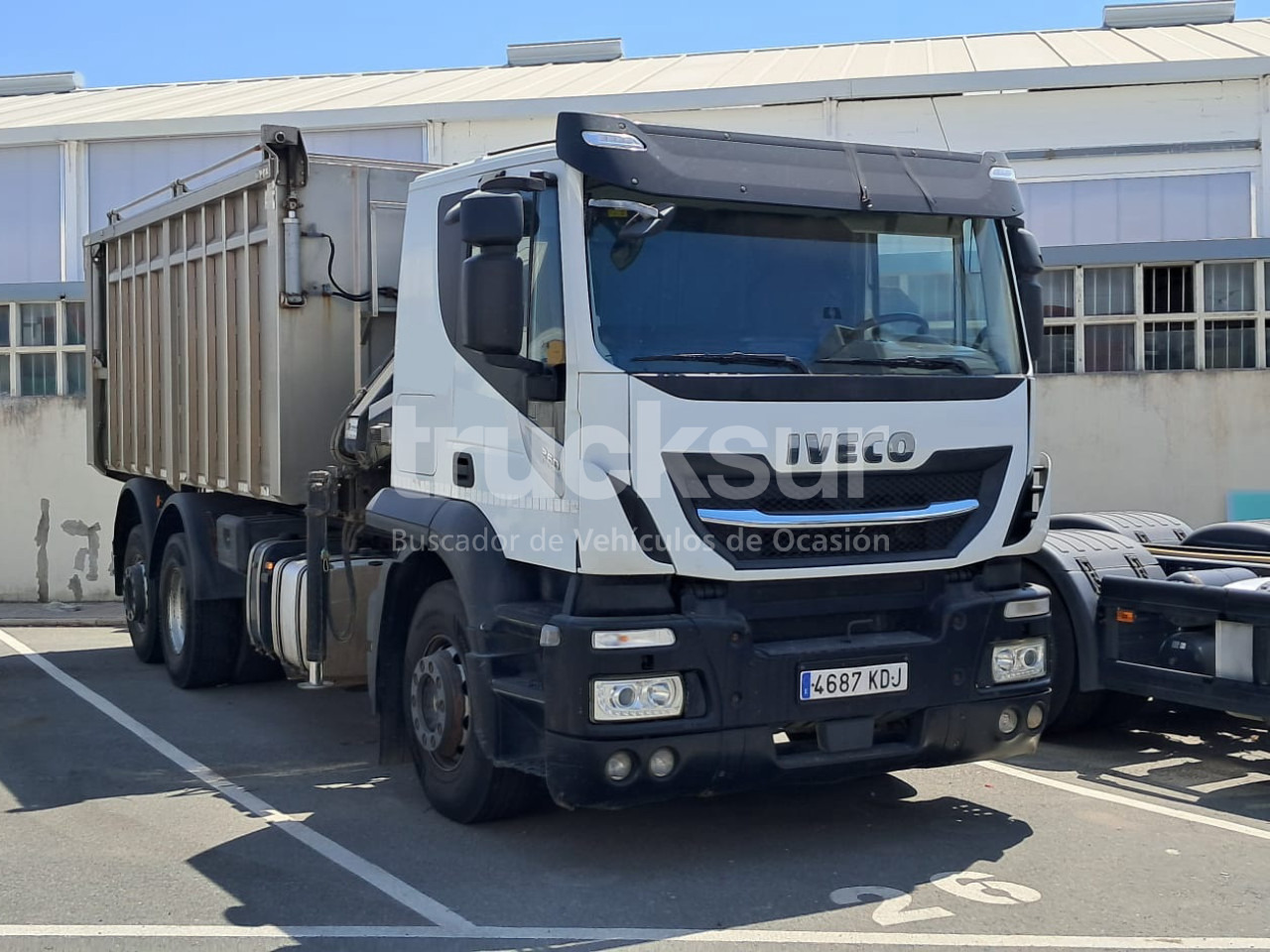 IVECO AT260SY/PS 360CV ejes 6x2*4 - Autocarro ribaltabile, Camion con gru: foto 1 IVECO AT260SY/PS 360CV ejes 6x2*4 - Autocarro ribaltabile, Camion con gru: foto 1