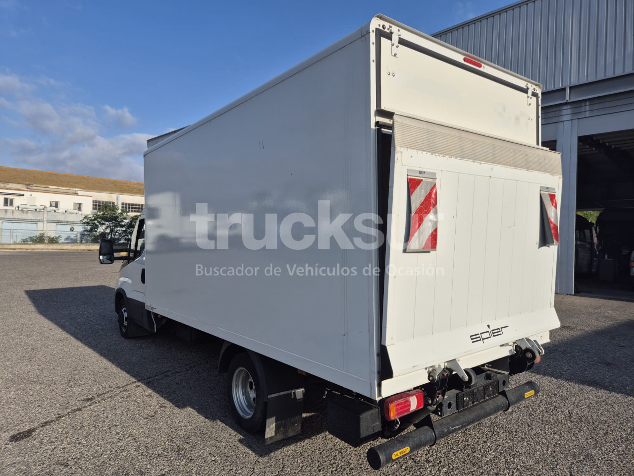 IVECO DAILY 35C16H - Furgone box: foto 5 IVECO DAILY 35C16H - Furgone box: foto 5