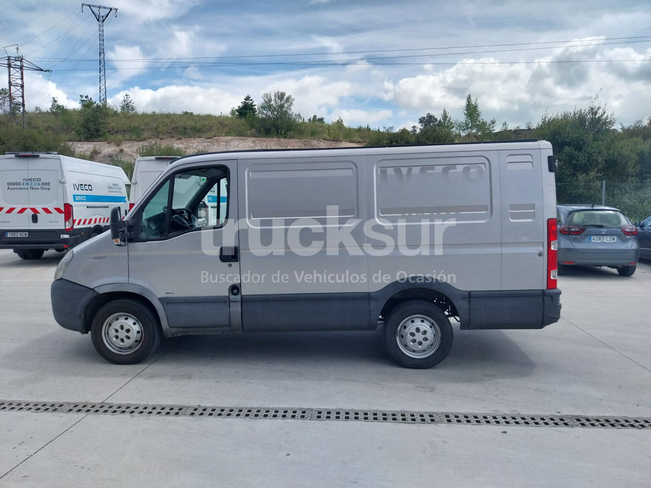 IVECO DAILY 35S12 7M3 - Furgone box: foto 3 IVECO DAILY 35S12 7M3 - Furgone box: foto 3