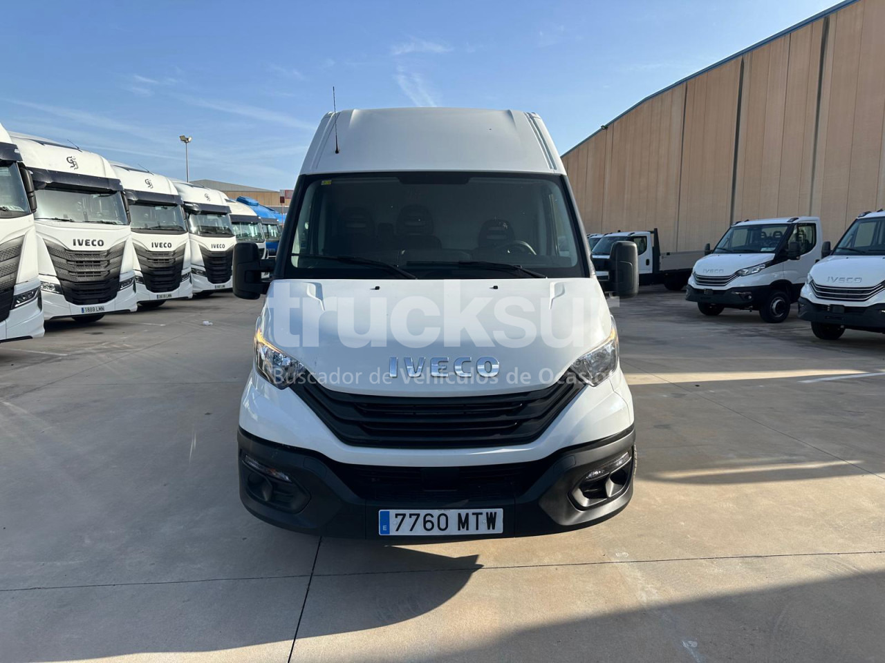 IVECO DAILY 35S16 F 16M3 - Furgone box: foto 3 IVECO DAILY 35S16 F 16M3 - Furgone box: foto 3