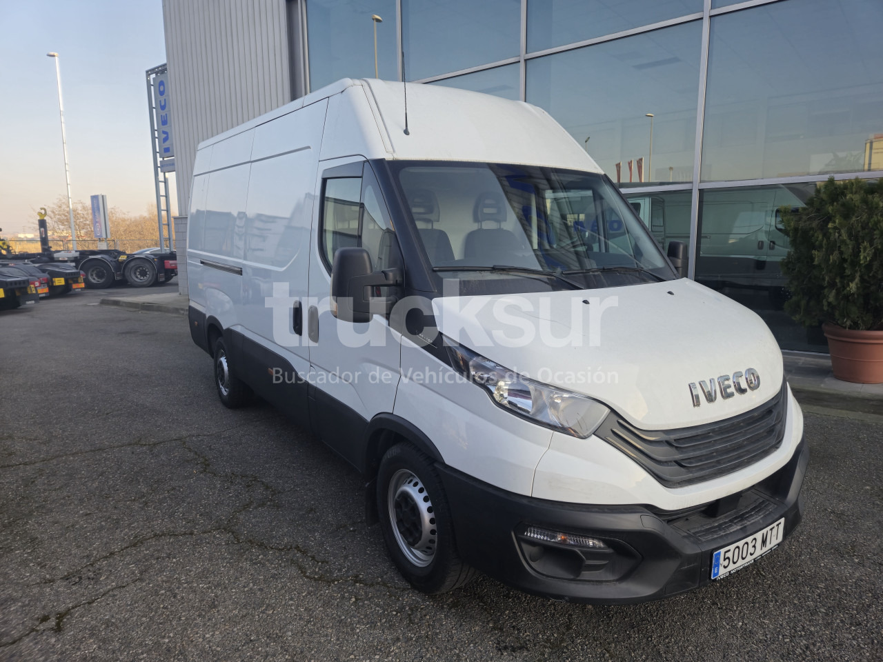 IVECO DAILY 35S16V 12M3 - Furgone box: foto 3 IVECO DAILY 35S16V 12M3 - Furgone box: foto 3