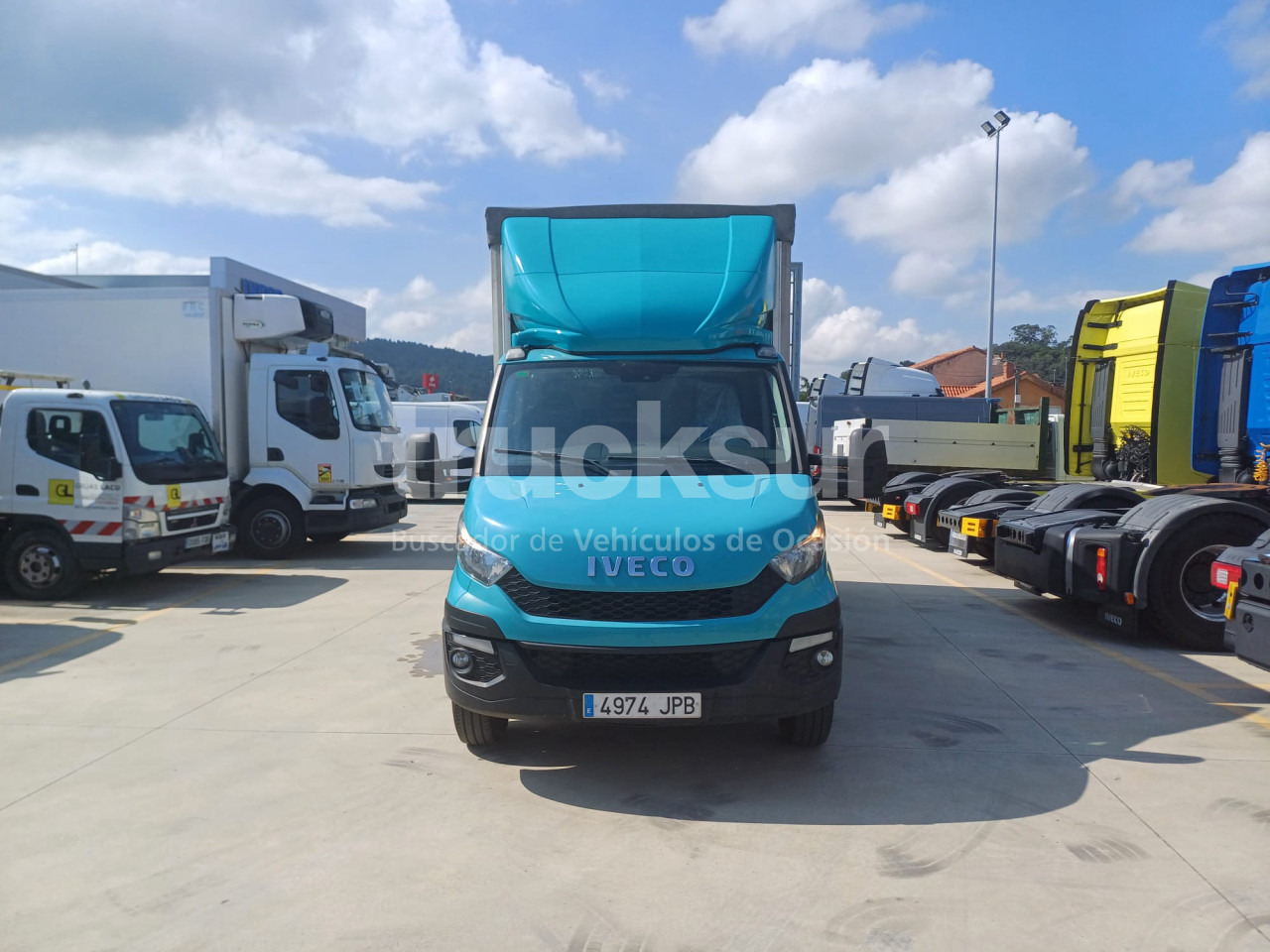 IVECO DAILY 70C21 - Camion centinato: foto 2 IVECO DAILY 70C21 - Camion centinato: foto 2