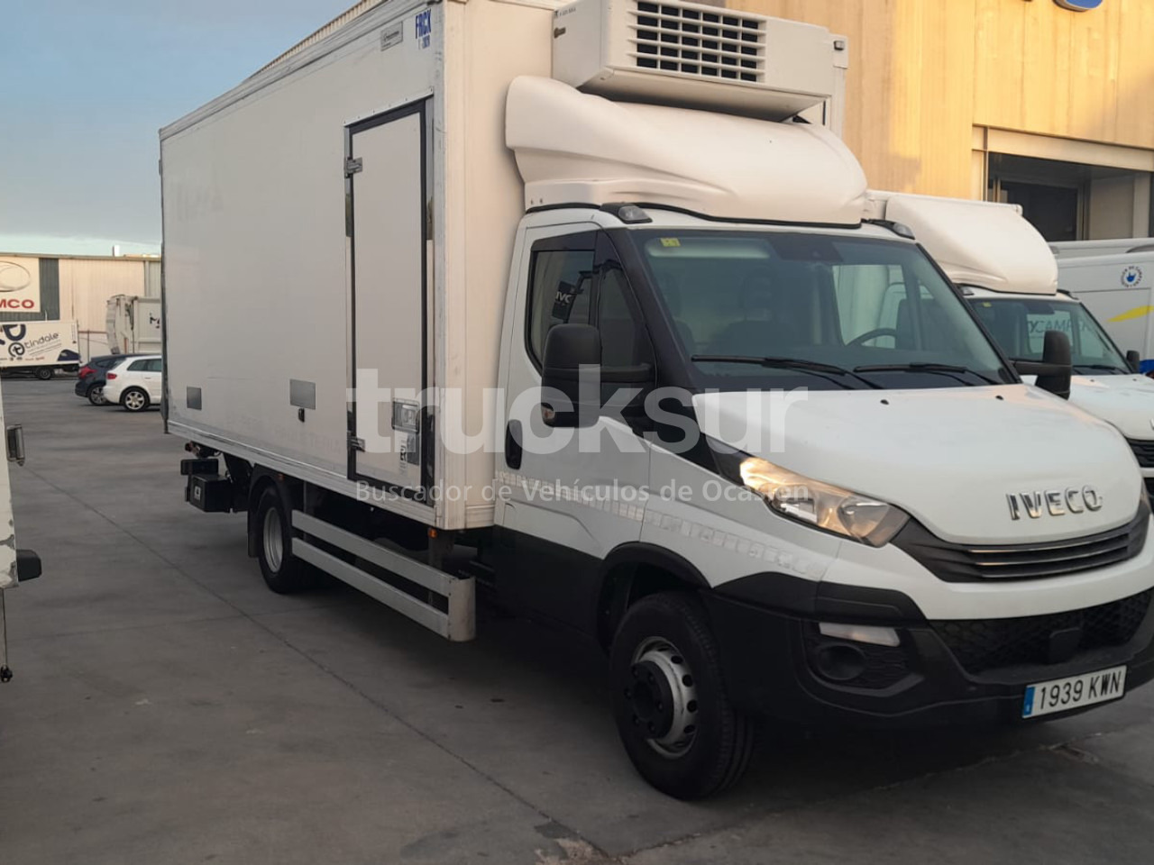 IVECO DAILY 72C18 FRC-X P/E - Autocarro furgonato: foto 2 IVECO DAILY 72C18 FRC-X P/E - Autocarro furgonato: foto 2