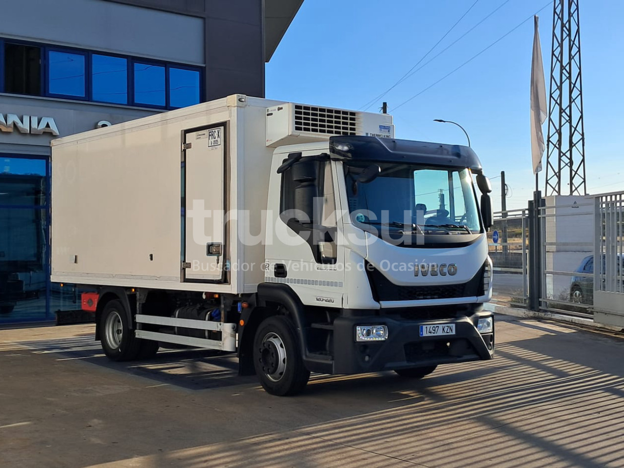 IVECO EUROCARGO FRC-X - Autocarro frigorifero: foto 1 IVECO EUROCARGO FRC-X - Autocarro frigorifero: foto 1