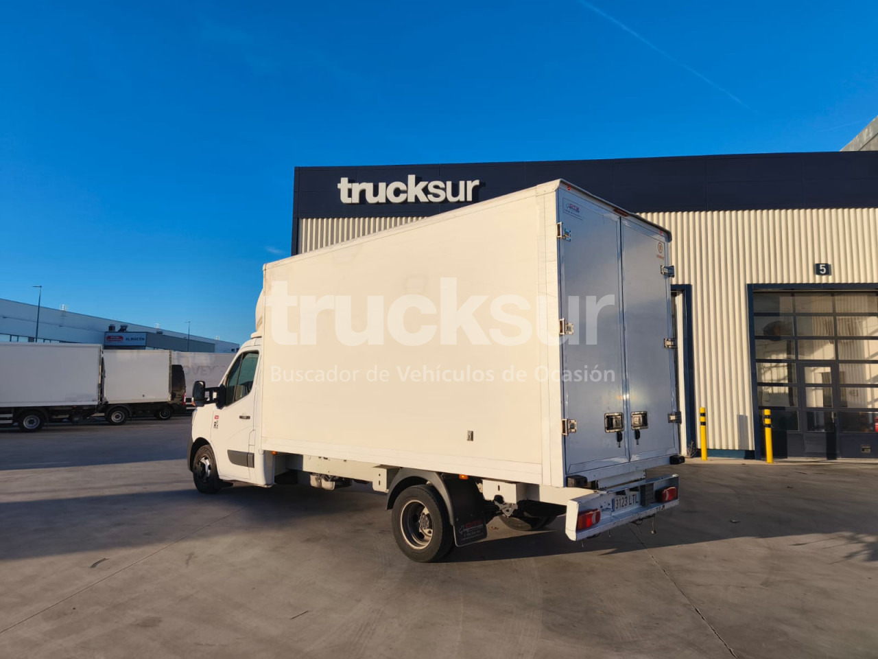 RENAULT MASTER 165.35 GV - Furgone box: foto 3 RENAULT MASTER 165.35 GV - Furgone box: foto 3