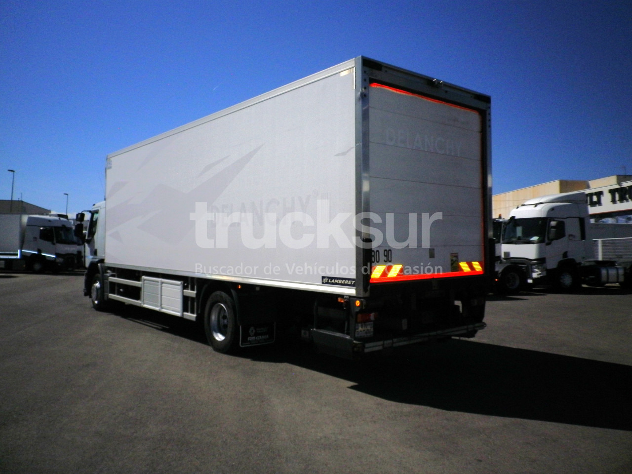 RENAULT PREMIUM 270.18 - Autocarro frigorifero: foto 5 RENAULT PREMIUM 270.18 - Autocarro frigorifero: foto 5