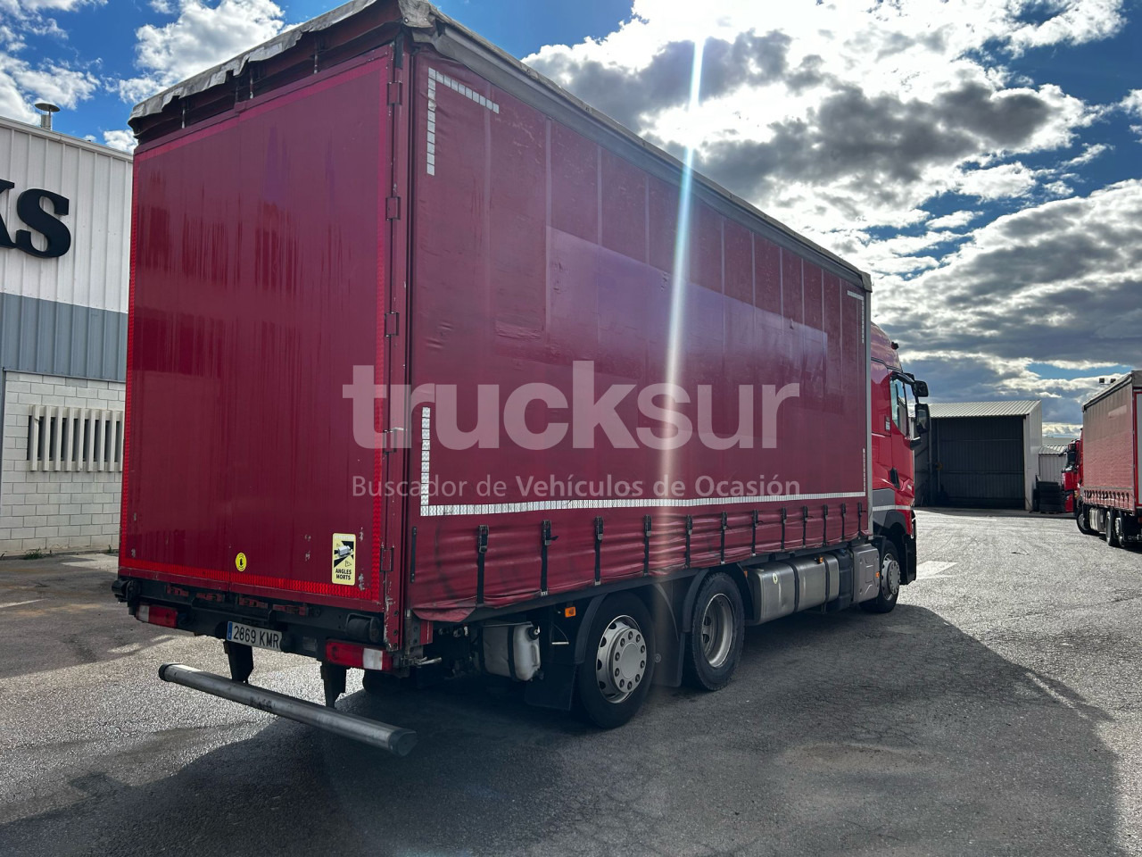RENAULT T480 HIGH SLEEPER CAB 6X2*4 ejes 6x2*4 - Camion centinato: foto 3 RENAULT T480 HIGH SLEEPER CAB 6X2*4 ejes 6x2*4 - Camion centinato: foto 3