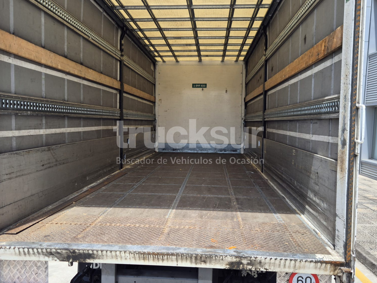Camion centinato SCANIA P320: foto 8