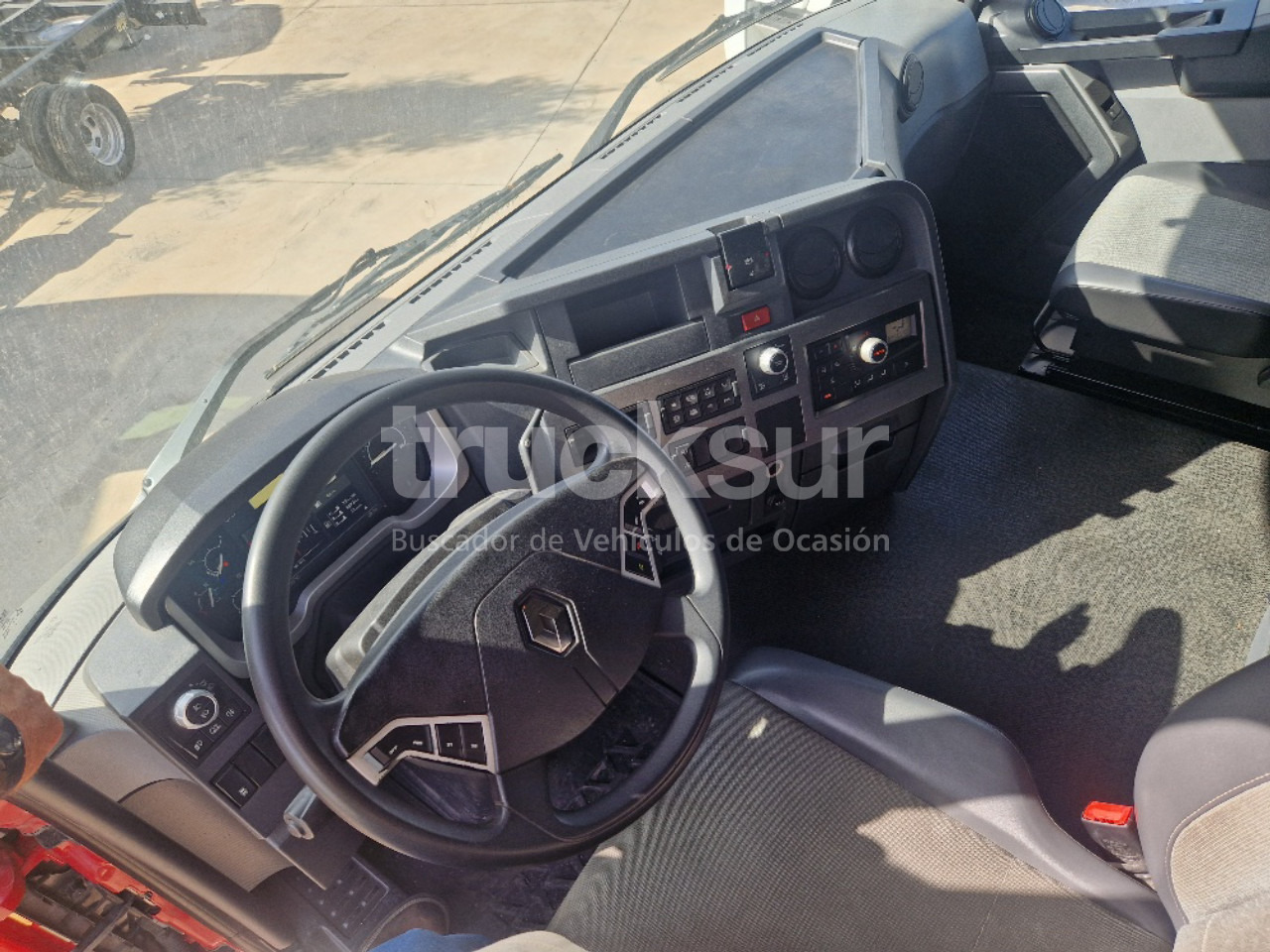Trattore stradale RENAULT T440: foto 10
