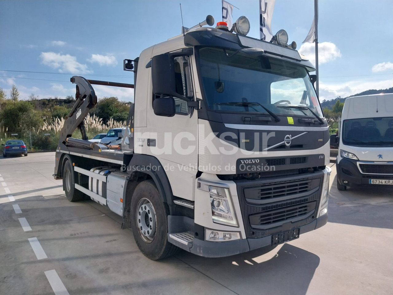 VOLVO FM 330HP - Autocarro multibenna: foto 3 VOLVO FM 330HP - Autocarro multibenna: foto 3