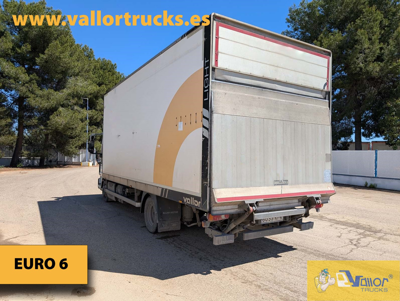 IVECO 90E220 - Autocarro furgonato: foto 2 IVECO 90E220 - Autocarro furgonato: foto 2