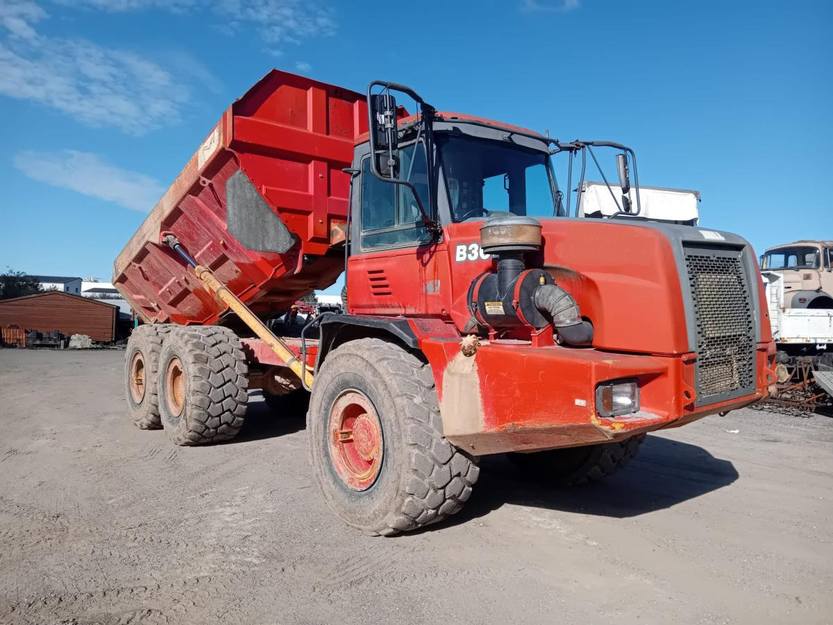 Bell B30B - Dumper articolato: foto 1 Bell B30B - Dumper articolato: foto 1