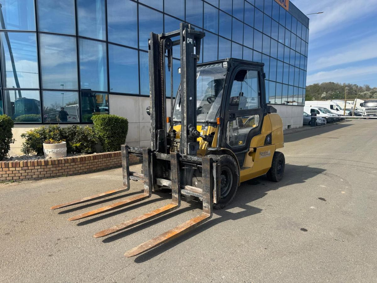 Caterpillar DP45NT - Carrello elevatore diesel: foto 2 Caterpillar DP45NT - Carrello elevatore diesel: foto 2