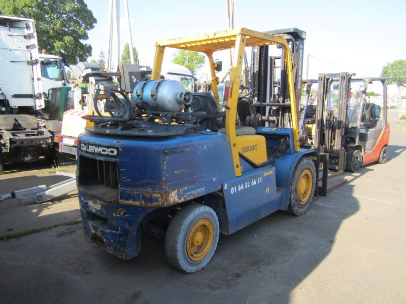 Daewoo G50SC-5 - Carrello elevatore a gas: foto 2 Daewoo G50SC-5 - Carrello elevatore a gas: foto 2