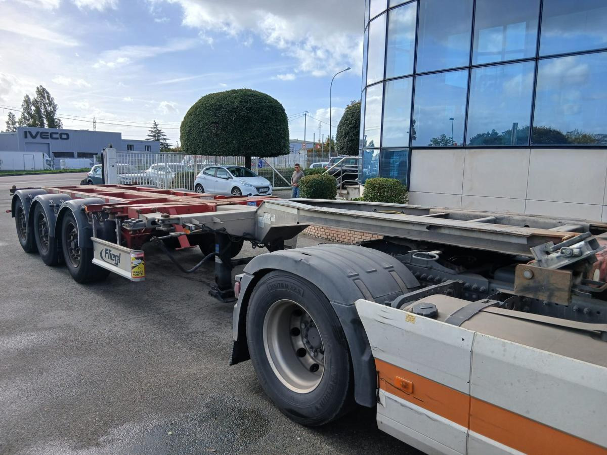 Fliegl - Semirimorchio portacontainer/ Caisse interchangeable: foto 5 Fliegl - Semirimorchio portacontainer/ Caisse interchangeable: foto 5