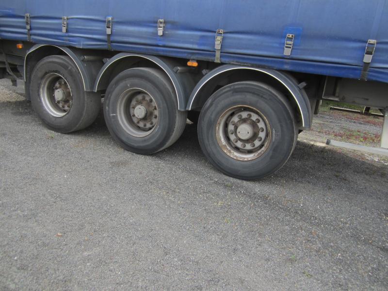 Fruehauf - Semirimorchio centinato: foto 3 Fruehauf - Semirimorchio centinato: foto 3